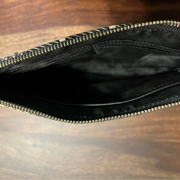 Michael Kors cavas tote w/matching handbag - Picture 6 of 7